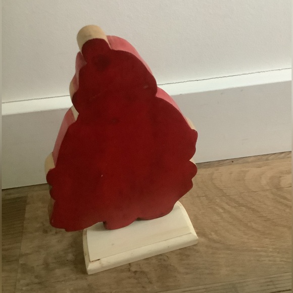 Handmade Stand-alone Hand Painted Wooden Santa - Picture 3 of 3
